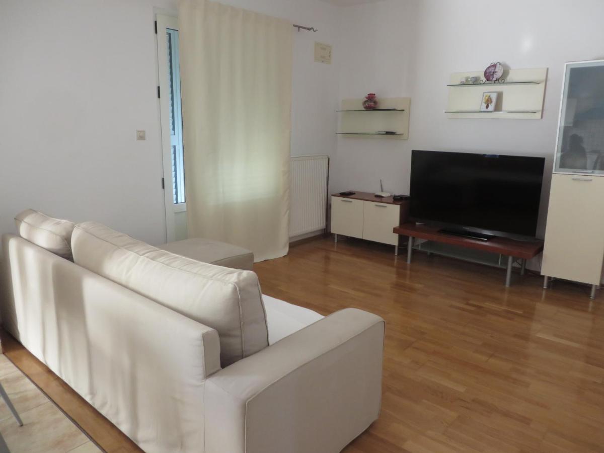Apartments Tonka Pakoštane エクステリア 写真