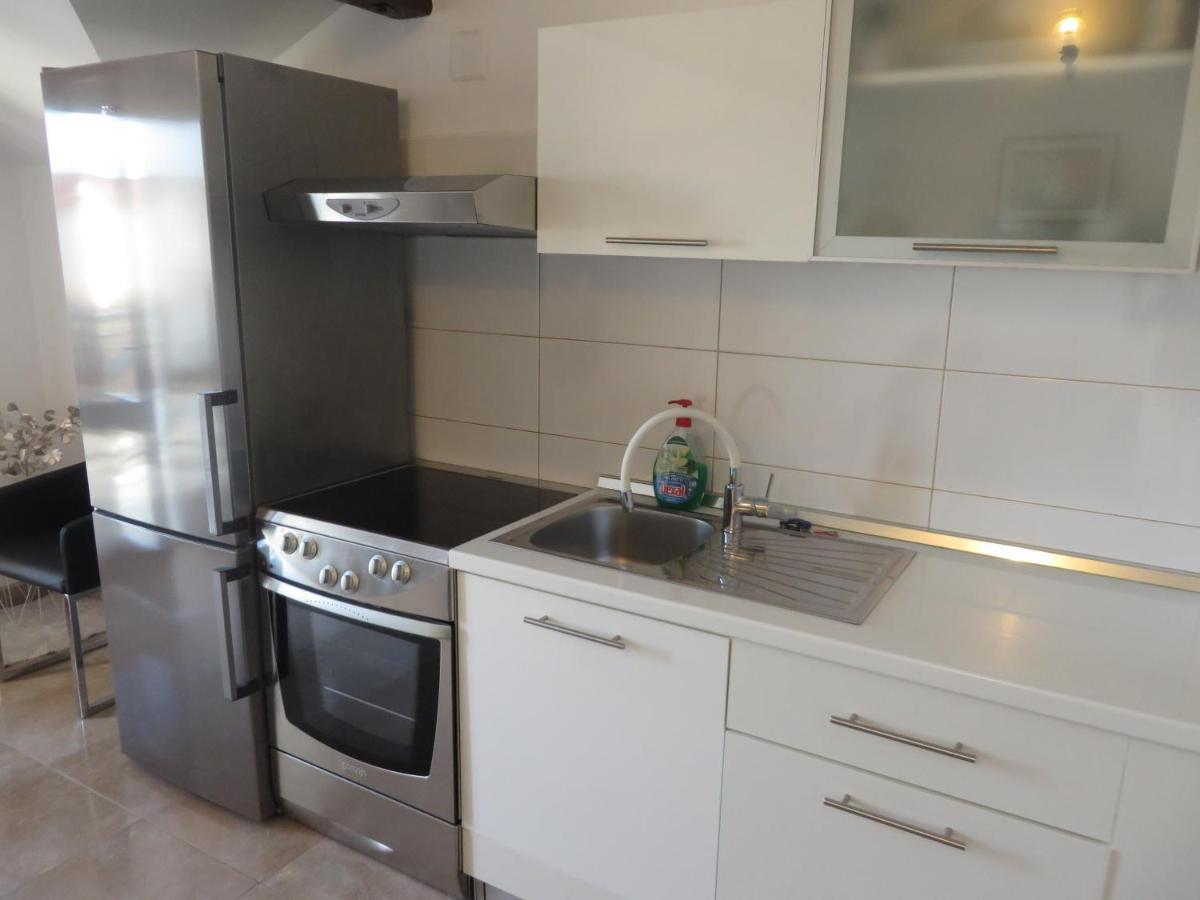 Apartments Tonka Pakoštane エクステリア 写真