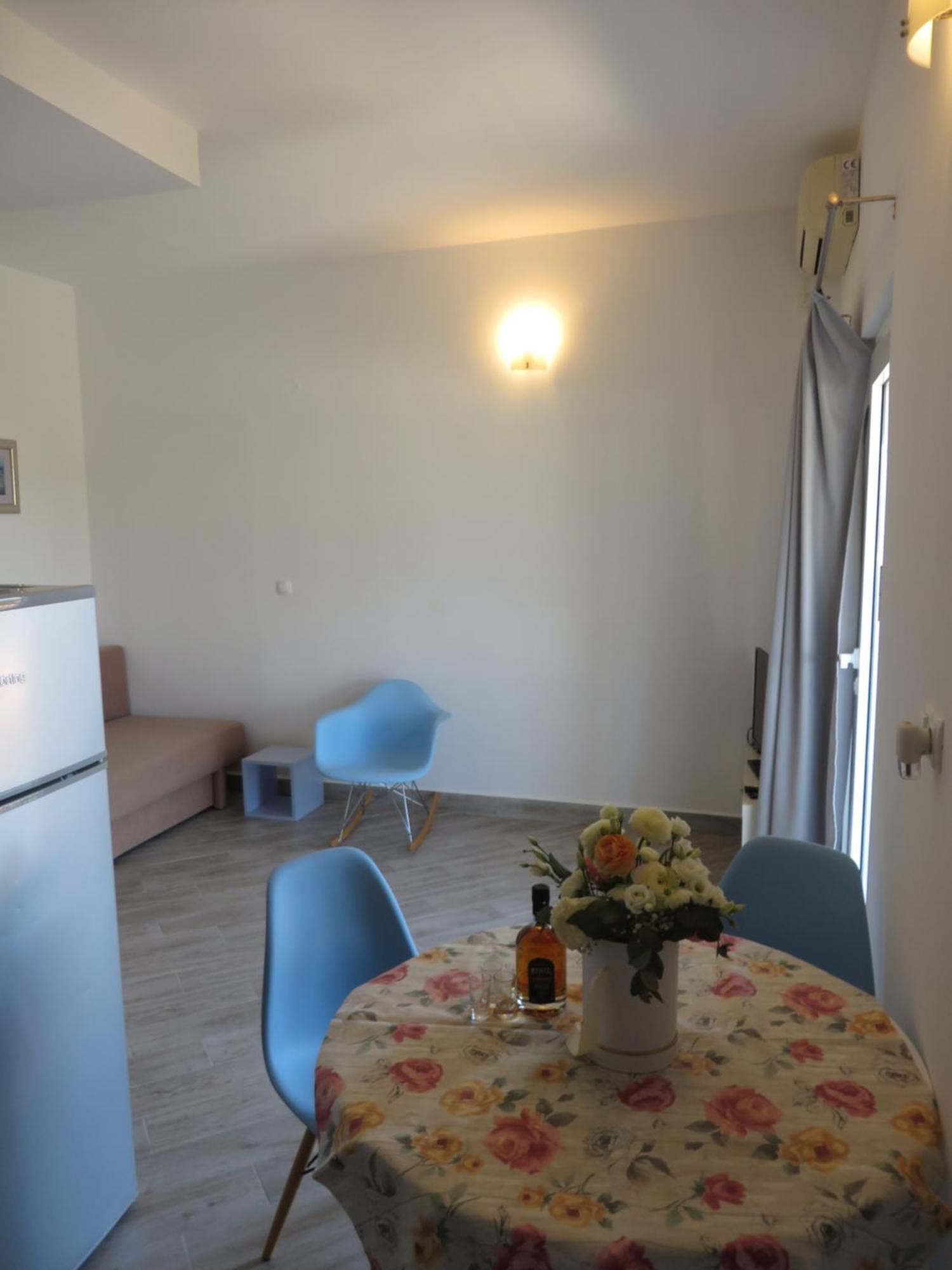 Apartments Tonka Pakoštane 部屋 写真